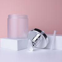 Bouteille de shampoing en plastique givré de haute qualité écologique 250 500 800ml avec pompe en argent de luxe