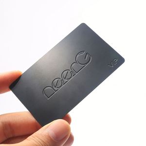 Tarjetas de Visita de Metal de Acero Inoxidable con Baño de Oro, Grabado Láser Personalizado - Product Image 1