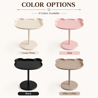 Table d'appoint moderne en plastique crème en forme d'ours avec fonction de levage intégrée pour canapé de salon dans les petits appartements