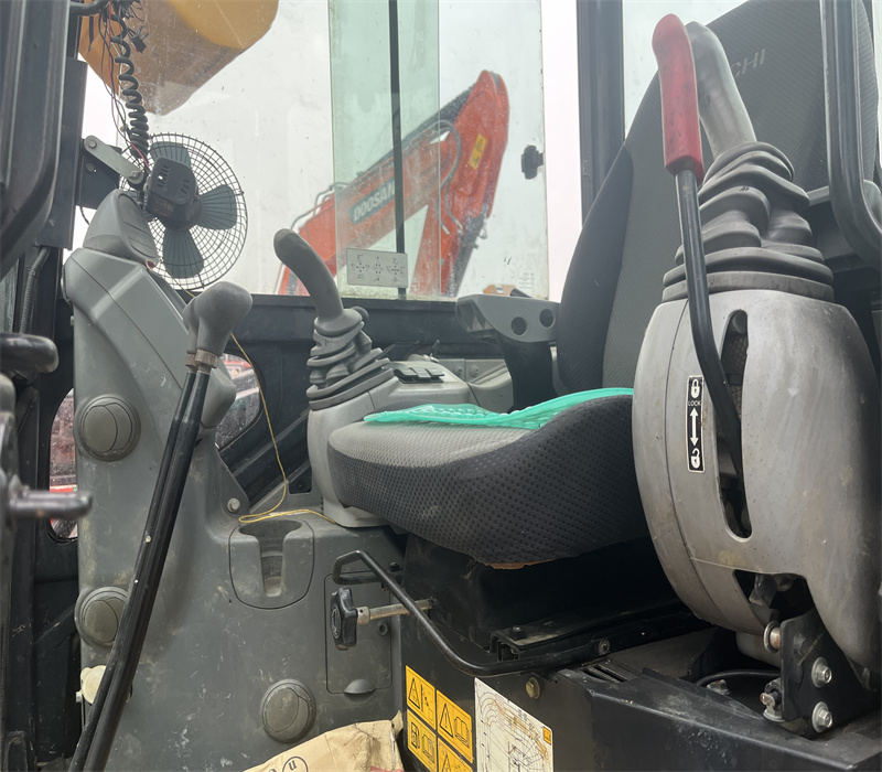 【明日まで限定売切り価格】 Mini Used Excavator ZX55 - Top Quality Low Hours Japan