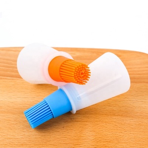 Hot Sale Barbecue Baking Pastry Oil Honey Wine Sauce Silicone <strong>Bottle</strong> <strong>Brush</strong> with Dispenser - Product Image 2