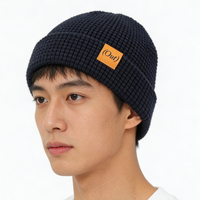 Bonnet en tricot gaufré chaud avec patch en cuir, 100% acrylique, bonnet d'hiver tricoté, bonnets gaufrés personnalisés avec logo pour hommes et femmes