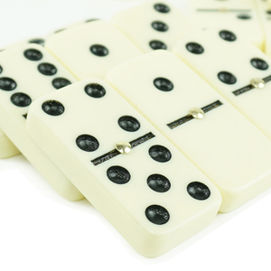 Nhà Máy Trung Quốc Custom Double Six Dominos <span class=keywords><strong>Set</strong></span> 28 Cái <span class=keywords><strong>Domino</strong></span> Rp <span class=keywords><strong>Blocks</strong></span> Đen Nhựa Trường Hợp Box Cho Vui Bảng Trò Chơi Đồ Chơi - Product Image 4