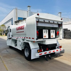 รถบรรทุกน้ำมัน ISUZU NQR 8000L รถบรรทุกส่งน้ำมันดีเซลพร้อมปั๊มสำหรับเติมน้ำมันในสถานีบริการน้ำมัน - Product Image 5