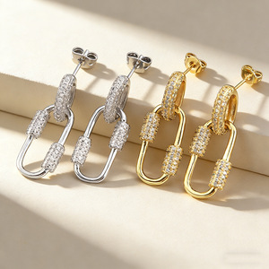 Pendientes de tuerca de moissanita VVS GRA de corte redondo con diseño de cola de pez de líneas simples, rellenos de oro de 14K, joyería de uso diario para mujer - Product Image 5