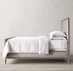 Lit double en bois massif de style rétro américain avec revêtement en tissu à rivets pour chambre à coucher, appartement, manoir, villa - Product Image 5