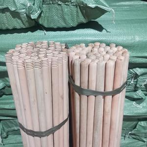 Palo De Madera <span class=keywords><strong>Venta</strong></span> caliente Diseño de flores Palo de escoba de madera Palo de fregona para cepillo de escoba de plástico y mango de fregona 100-150cm - Product Image 3