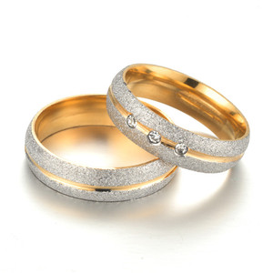 Joyería <span class=keywords><strong>de</strong></span> acero inoxidable para parejas, <span class=keywords><strong>anillos</strong></span> <span class=keywords><strong>de</strong></span> mezcla <span class=keywords><strong>de</strong></span> doble color <span class=keywords><strong>de</strong></span> cristal chapado en oro <span class=keywords><strong>de</strong></span> 18k - Product Image 2