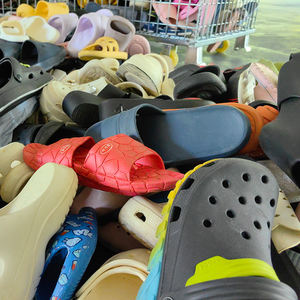 Pantuflas <span class=keywords><strong>de</strong></span> Baño Usadas <span class=keywords><strong>de</strong></span> Alta Calidad S05 para <span class=keywords><strong>Mujer</strong></span> y Hombre, Venta al por Mayor, Colores y Tallas Surtidas - Product Image 6