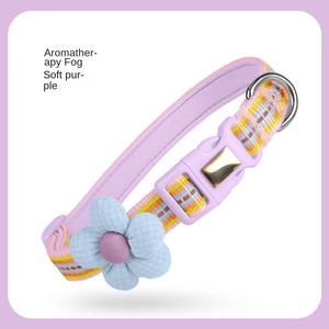 <span class=keywords><strong>Collar</strong></span> de gato y perro con letras y flores bonitas, diseño universal de poliéster con decoraciones de cinta, tracción fácil de poner y quitar - Product Image 6