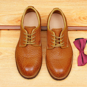 Zapatos de Cuero para Hombre de Alta Calidad, Diseño Artesanal, Punta Redonda, Formales, Retro, Negros, con Cordones, que Aumentan la Estatura - Product Image 1