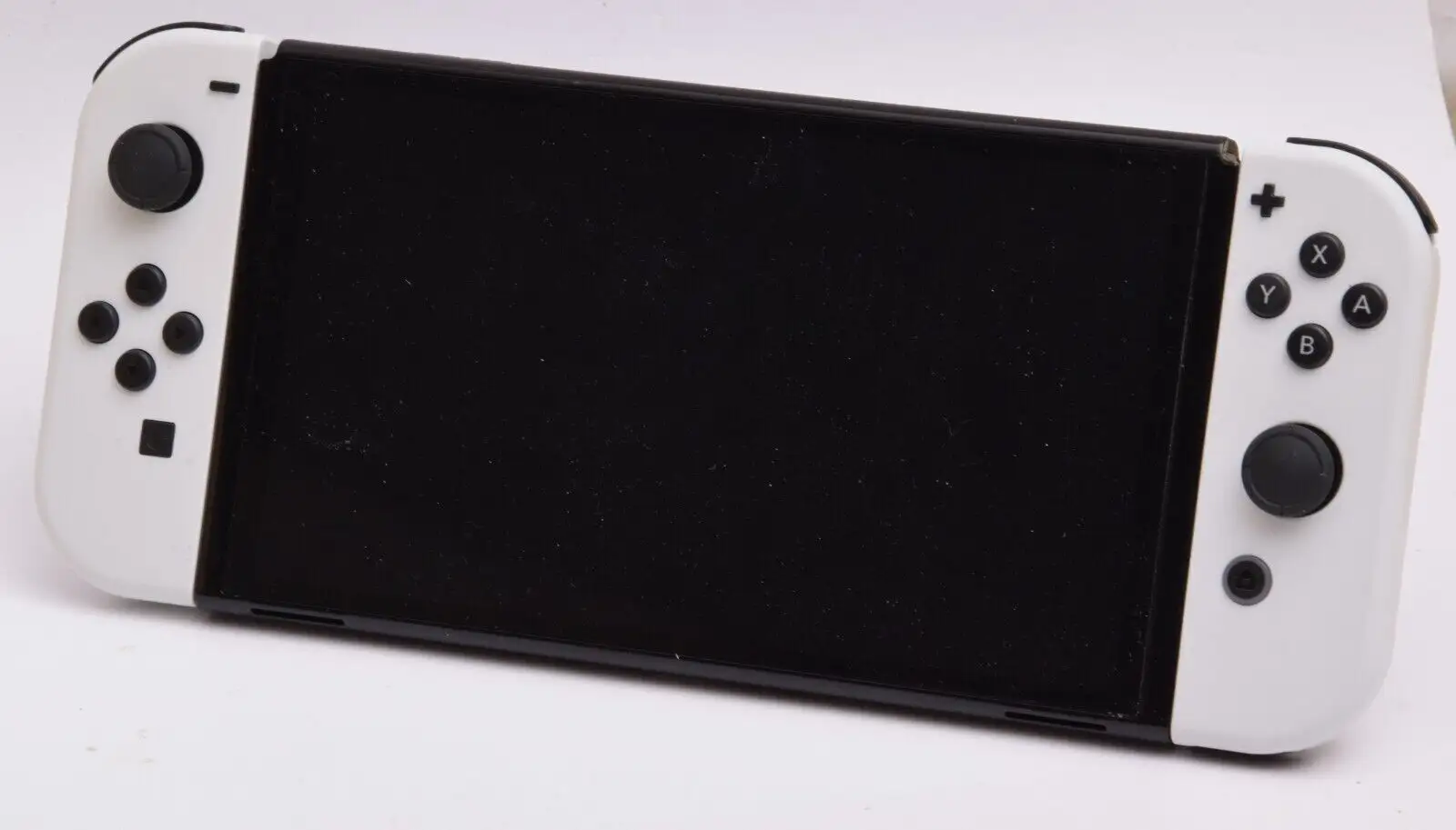 Toptan anlaşma: orijinal Nintendo anahtarı OLED 64GB modeli beyaz ucuz bir fiyata