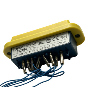 Interruttore di Attivazione Sicurezza FANUC con Tre Livelli di Impostazione A05B-2518-D008 / D009 Utilizzato in Combinazione con il Quadro di Controllo R-30iB - Product Image 6
