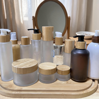 Ensemble de pots et flacons cosmétiques blancs pour salle de bain, coiffeuse, chambre à coucher – Emballage pratique et élégant pour cosmétiques