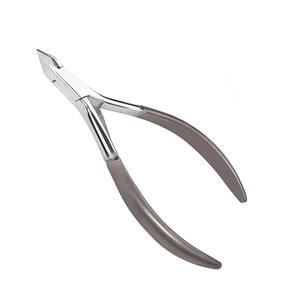 Innovadoras pinzas para cutículas de acero inoxidable para el cuidado de uñas y dedos diseñadas a medida para altas demandas - Product Image 2