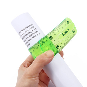 Set di <span class=keywords><strong>3</strong></span> Righelli Flessibili in PVC Morbido Verde Foska con <span class=keywords><strong>Centimetri</strong></span> e Pollici per Disegno e Uso in Classe - Product Image 4