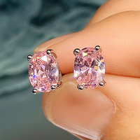 Großhandel Maßgefertigte Mehrfarbige Ovale Solitär-CZ-Ohrstecker 4-Krappen Simulierter Saphir Labor-Gezüchtete Diamant-Ohrringe für Frauen und Mädchen