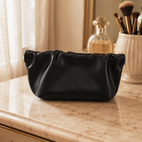 Pochette cosmétique personnalisée en cuir PU souple plissé, trousse de maquillage OEM ODM, organisateur de voyage pour articles de toilette, vente en gros directe usine
