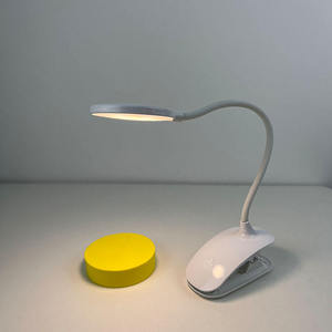 Mini lampe de lecture rechargeable 3 étapes, blanc, flexible, <span class=keywords><strong>facile</strong></span> à lire, lampe de bureau à LED avec pince - Product Image 5