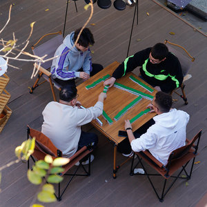 Table de mahjong pliante 92x92x66,5 cm, couleur grain de bois, table carrée portable en alliage d'aluminium pour le camping en plein air - Product Image 4