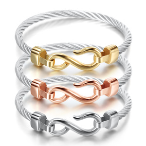 Bracelet minimaliste en câble de 10 mm en forme d'hameçon, en acier inoxydable et titane, trois couleurs, bijoux pour femmes, cadeau - Product Image 1