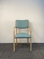Chaise de salle à manger légère en bois massif avec accoudoirs, chaise rembourrée en tissu vert sarcelle pour hôtel, restaurant chinois, salle à manger occidentale et salon d'affaires