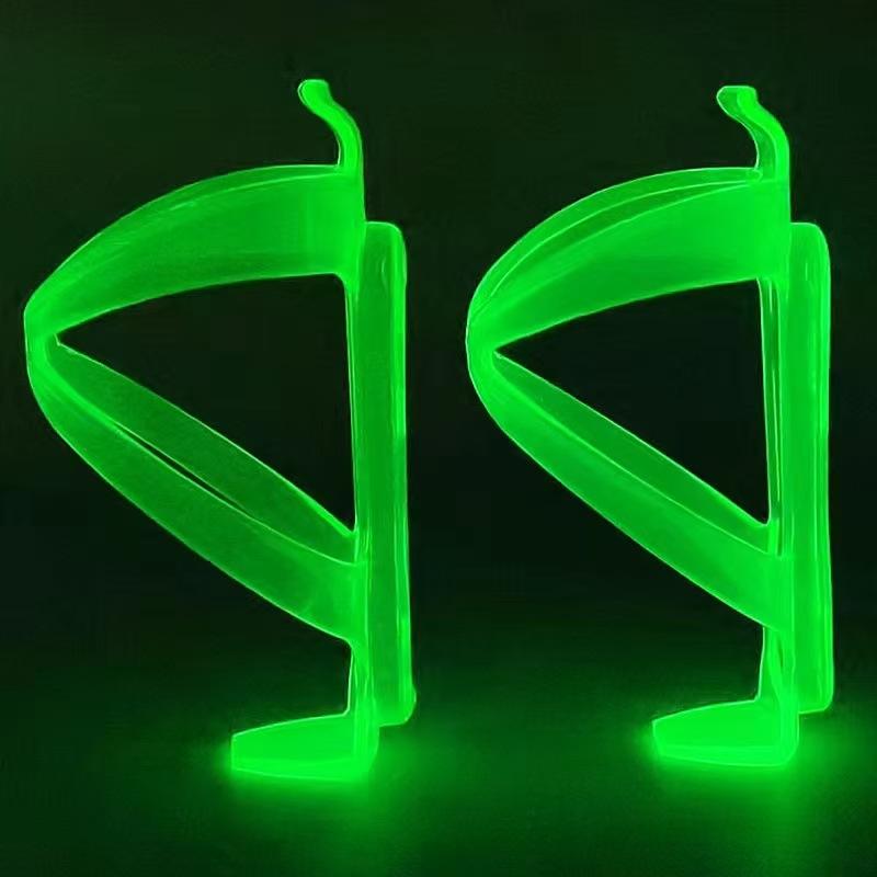 Transparent qui brille dans le noir