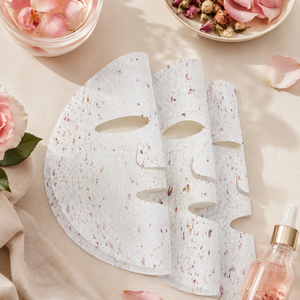 Maschera Viso Y129 con Petali di Rosa Liofilizzati Senza Acqua, Senza Additivi, in Tessuto Non Tessuto, Substrato Detox per la Pulizia della Pelle - Product Image 1
