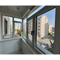 Ventana Abatible Moderna Insonorizada y Aislada para Proyectos de Viviendas, Doble Acristalamiento, Rotura de Puente Térmico, Aluminio para Baño