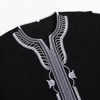 Vente en gros d'usine : Thobe musulman pour hommes, personnalisé, avec broderie élégante, style décontracté, robe longue unie, Thobe arabe, Jubba pour hommes