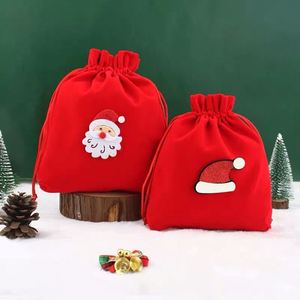 Sacs à cordon en velours personnalisés avec logo imprimé en gros, sacs d'emballage cadeau pour bijoux et accessoires, design personnalisé - Product Image 2