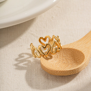 Anillo de moda con forma de corazón, diseño hueco de color dorado, joyería unisex, regalo del día de San Valentín - Product Image 4