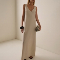 Robe longue décontractée et élégante pour femme, beige, sans manches, col en V, coupe droite ample, idéale pour les événements quotidiens