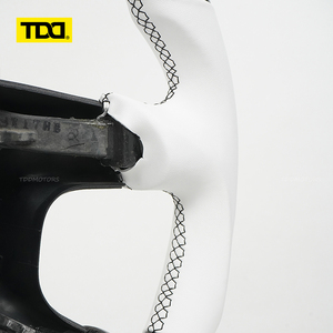 พวงมาลัยคาร์บอนไฟเบอร์ TDD สำหรับมิตซูบิชิ - Product Image 4