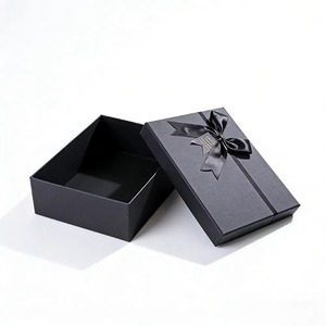Caja de Regalo de Cartón Rígido Plegable de Papel Negro con Logotipo Personalizado de Lujo - Product Image 6