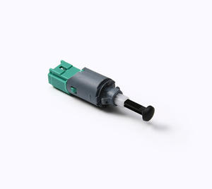 8200276360 253250007R 8200168240 Interrupteur de commande d'embrayage pour Dacia <span class=keywords><strong>Logan</strong></span> <span class=keywords><strong>Lodgy</strong></span> <span class=keywords><strong>Logan</strong></span> Sandero Renault Captur Clio Kangoo Fluence - Product Image 1