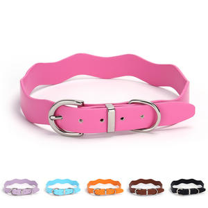 Accesorios de cuero Pu Collar de perro Macaron ajustable de gama alta en forma de onda especial banquete cinta de cumpleaños Collar de mascota sólido - Product Image 2