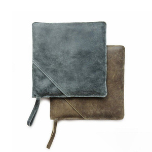 Tapis isolant thermique en cuir PU personnalisé, gants anti-brûlure minimalistes de style japonais, pour la maison et la cuisine - Product Image 1