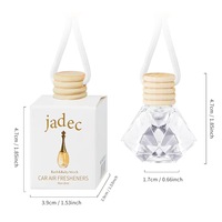Bouteille en verre suspendue de voiture de luxe bouteille en verre de parfum liquide avec couvercle en bois décoration de voiture pendentif diffuseur de bouteille en verre