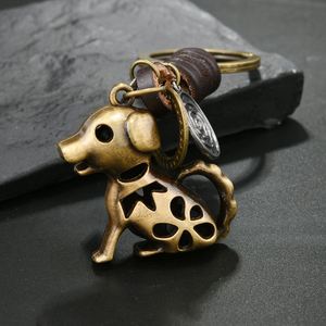 Colgante de Llavero de Metal con Cara Sonriente de Elefante de Aleación de Bronce y Cuero Trenzado, Regalo Pequeño Creativo Vintage para Hombres y Mujeres - Product Image 3