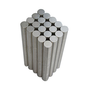 Imán <span class=keywords><strong>de</strong></span> <span class=keywords><strong>neodimio</strong></span> superfuerte y personalizado imán <span class=keywords><strong>de</strong></span> <span class=keywords><strong>neodimio</strong></span> <span class=keywords><strong>de</strong></span> disco redondo <span class=keywords><strong>de</strong></span> tierras raras N45 N50 N52 - Product Image 5