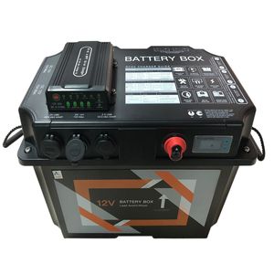 Boîtier de batterie étanche 12V avec chargeur DC-DC 25A, centrale électrique portable pour l'extérieur et les urgences - Product Image 1