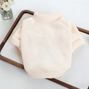 เสื้อสเวตเตอร์คอกลมสำหรับสัตว์เลี้ยง สีพื้น โพลีเอสเตอร์ ขนาดเล็ก กลาง เสื้อผ้าสำหรับสุนัขและแมว ดีไซน์เรียบง่าย ใส่ได้ทุกฤดู - Product Image 3