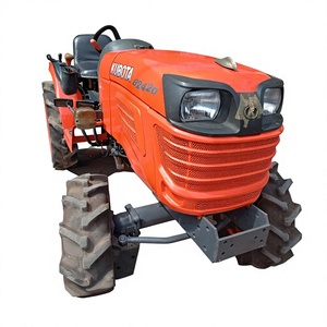 Tractor Kubota B2420 de segunda mano, 40 HP, 2WD, con transmisión de engranajes, color rojo, para uso agrícola. - Product Image 4