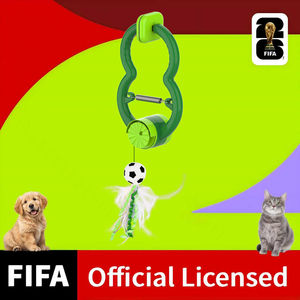 Jouet pour animaux de compagnie officiel de la Coupe du monde <span class=keywords><strong>FIFA</strong></span>, jouet interactif à suspendre à la porte, ballon de gardien de but sauteur, jouet à plumes pour chat pour l'exercice - Product Image 1
