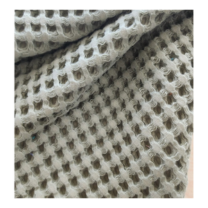 Tela Tejida de Algodón 100% de Primera Calidad, 320 g/m², con Textura Waffle Pique 3D, 150 cm, 320 g/m² - Product Image 3