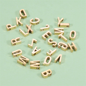 Yiwu Aceon bijoux à bricoler soi-même Mini trou curseur breloque initiale or acier inoxydable petite taille <span class=keywords><strong>Cube</strong></span> pendentif pour Bracelet collier Zircon - Product Image 3