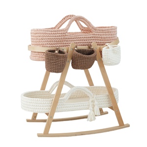 Regalo de Navidad para recién nacidos, ganchillo hecho a mano, 100% de algodón, cesta cambiante personalizable, Moisés para bebé, cesta con soporte de madera - Product Image 3