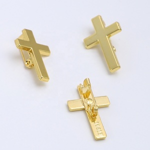 เข็มกลัดรูปไม้กางเขนสีทองสำหรับชาวคริสต์ - Product Image 2