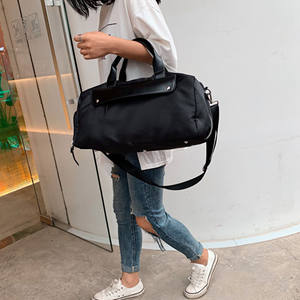 Sac de voyage en nylon imperméable de grande capacité en gros, fabriqué en Chine, sac de sport tendance avec compartiment à chaussures - Product Image 4